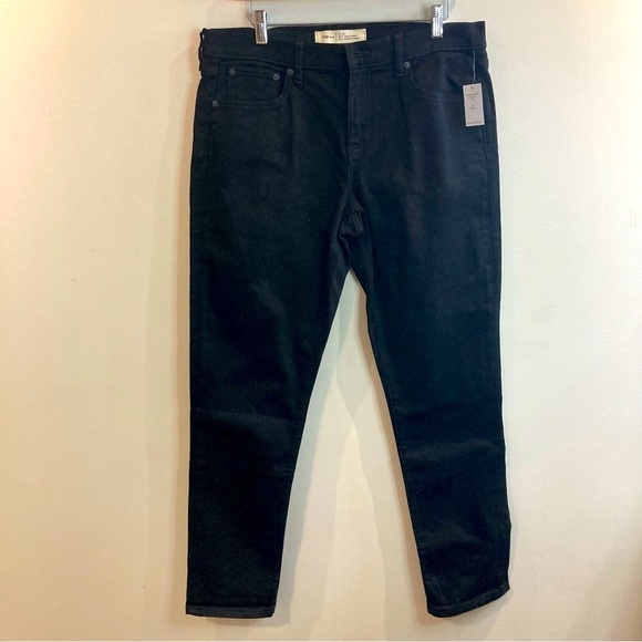 GAP Sz 31T Best Girlfriend High Waisted Black 5 Pockets Classic Jeans NEW W/ TAG - Picture 1 of 12